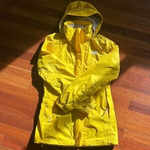 Like new women’s The North Face Rain Coat